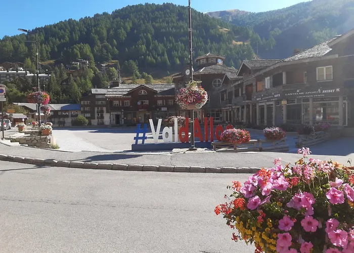 A La Montagne Apartment *